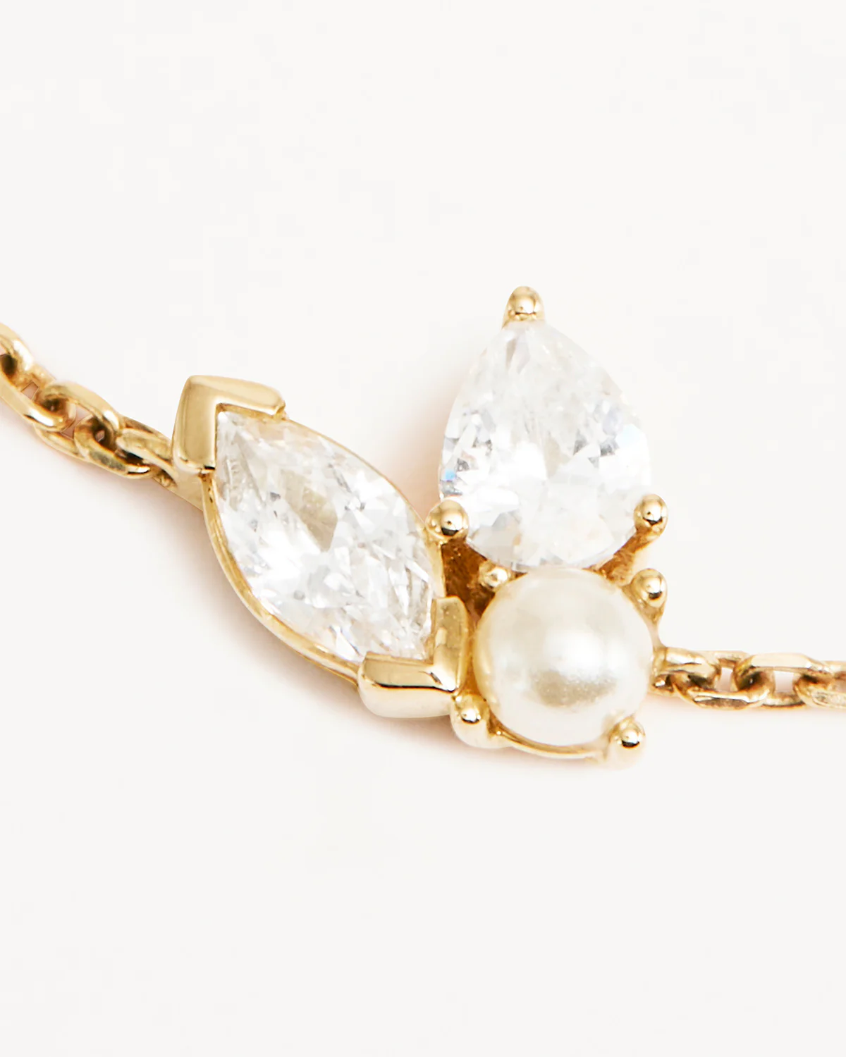 14k Solid Gold In Bloom Lab-Grown Diamond Bracelet - Image 3