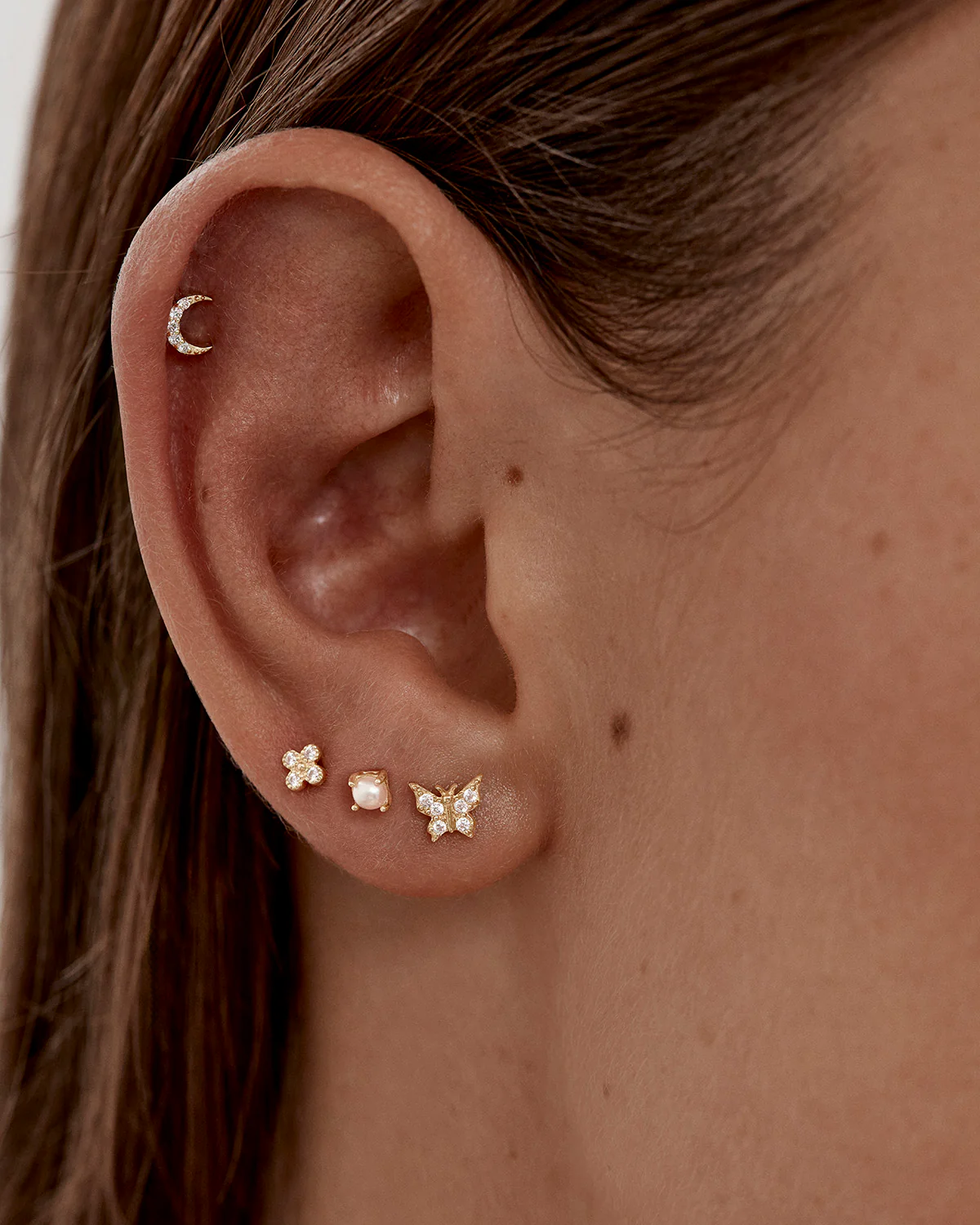 14k Solid Gold Lucky Clover Lab-Grown Diamond Cartilage Earring - Image 2