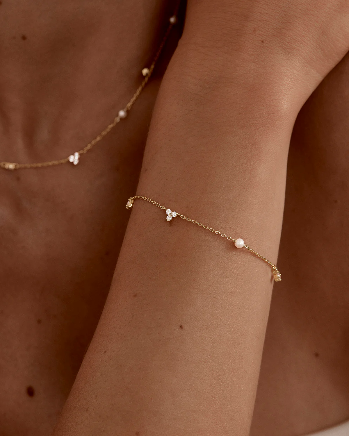 18k Gold Vermeil Moonlit Bloom Pearl Bracelet - Image 2
