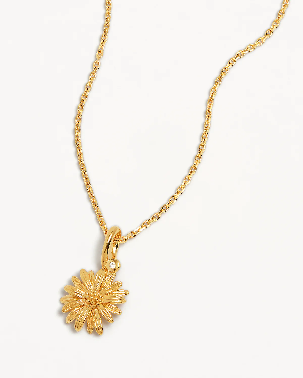 18k Gold Vermeil Daisy April Birth Flower Necklace - Image 3