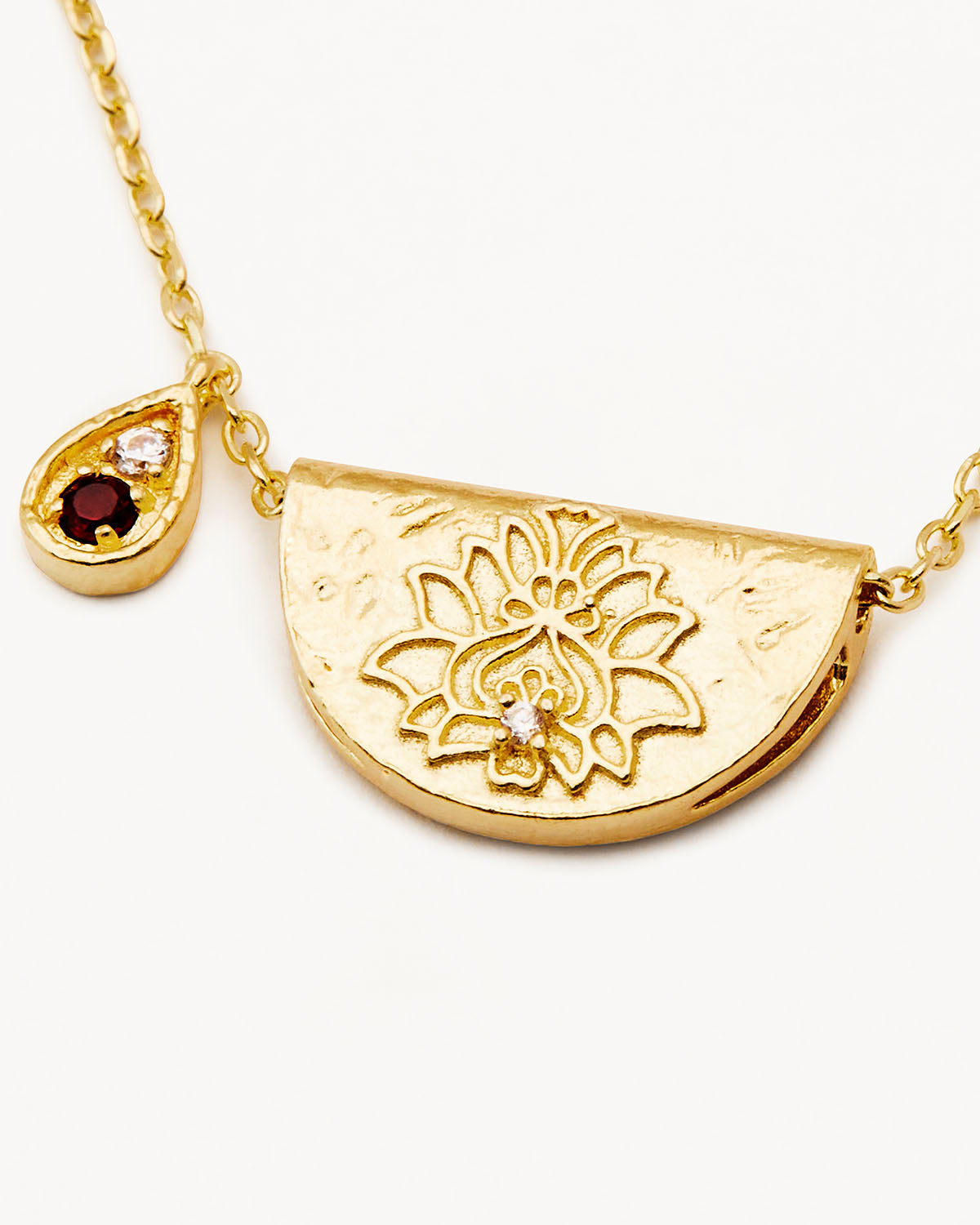 18k Gold Vermeil Lotus Birthstone Necklace - January - Garnet - Image 3