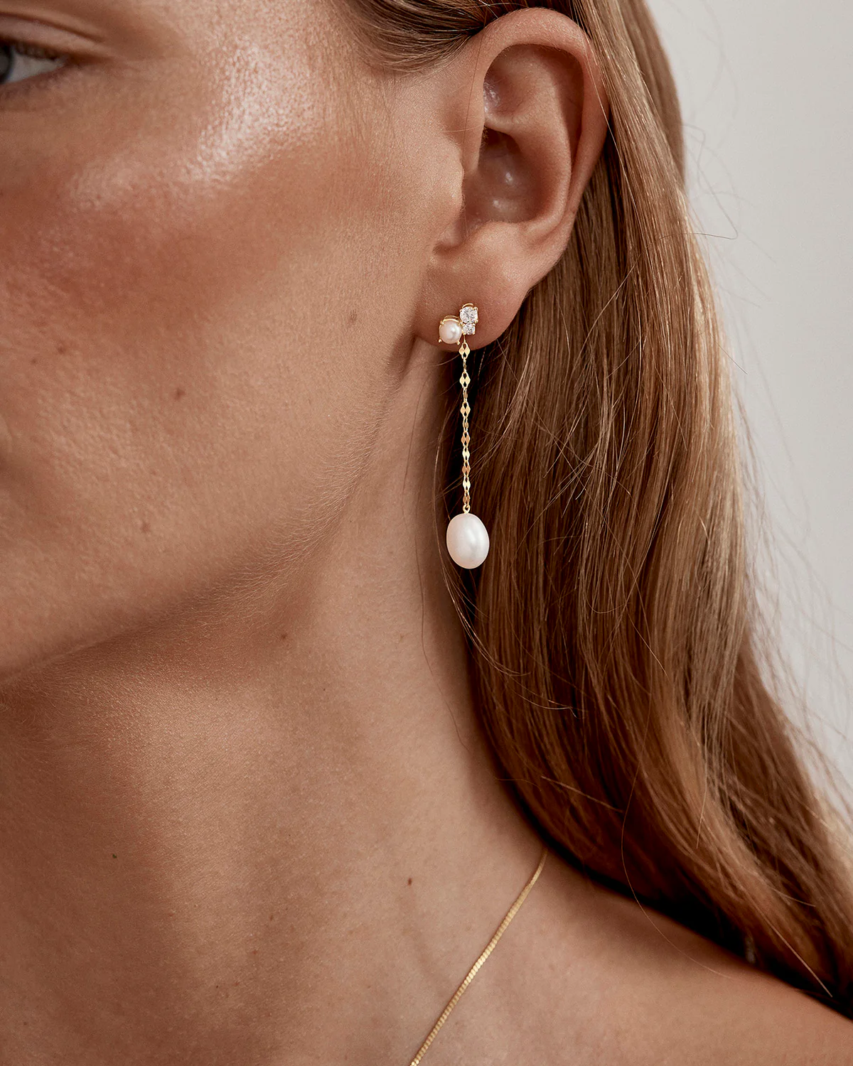 18k Gold Vermeil Love in Stillness Pearl Drop Earrings - Image 2