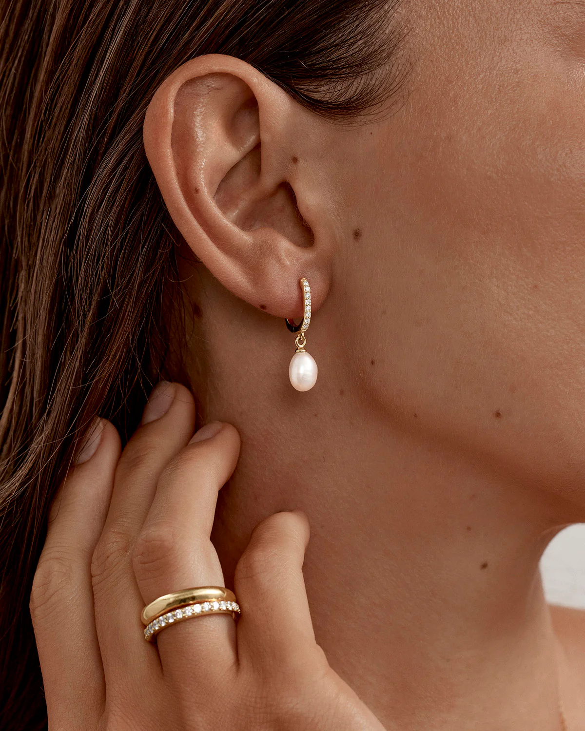 18k Gold Vermeil Love With Grace Lab-Grown Diamond Pearl Hoops - Image 2