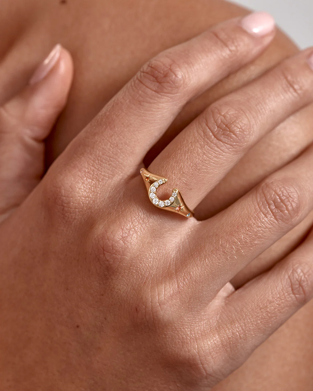 18k Gold Vermeil Lucky Horseshoe Ring - Image 2