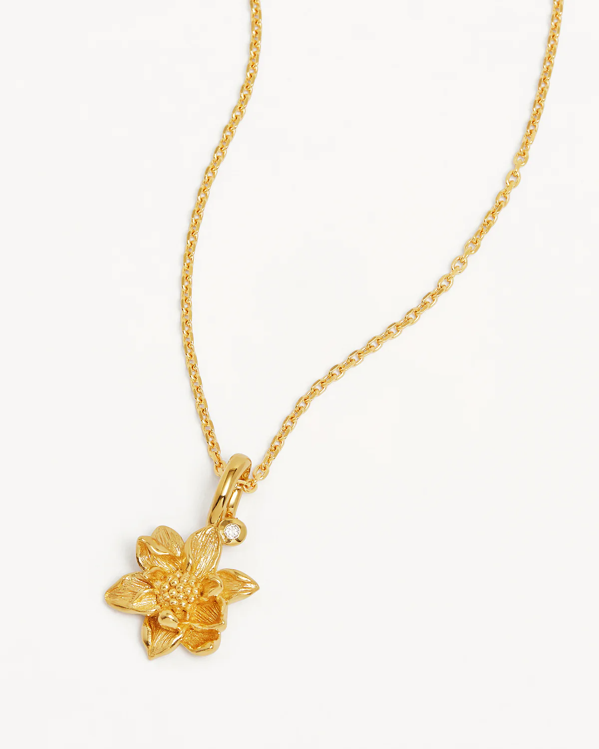 18k Gold Vermeil Water Lily July Birth Flower Necklace - Image 3
