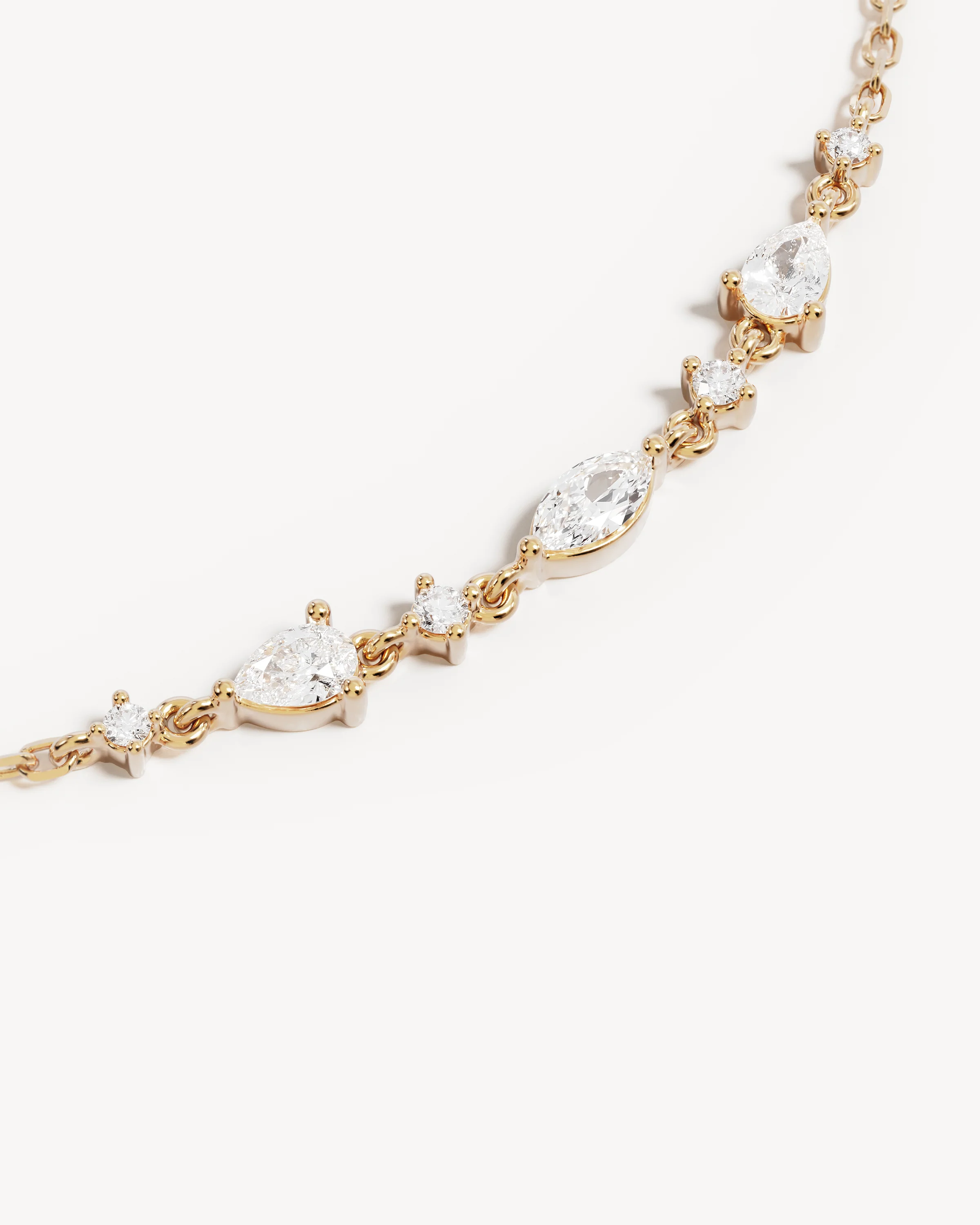 9k Solid Gold Silent Bloom 0.3ct Lab-Grown Diamond Bracelet - Image 3