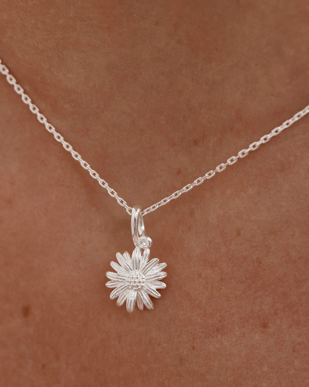 Sterling Silver Daisy April Birth Flower Necklace - Image 3