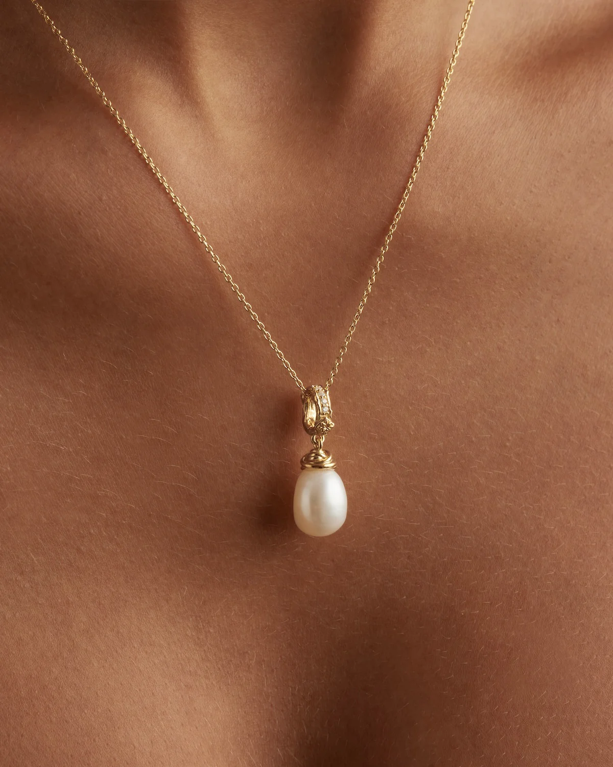 18k Gold Vermeil Whispers of Tranquillity Pearl Pendant - Image 2