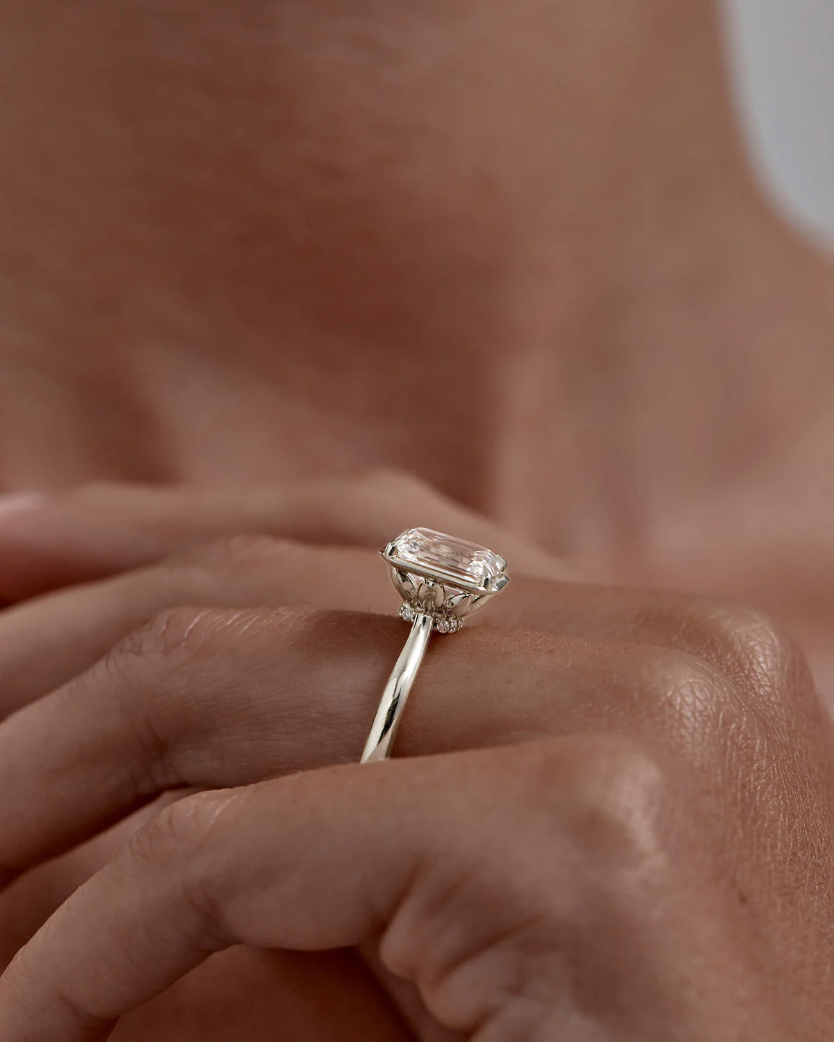 18k Solid White Gold Hidden Lotus Engagement Ring - Emerald 2.5ct - Image 6