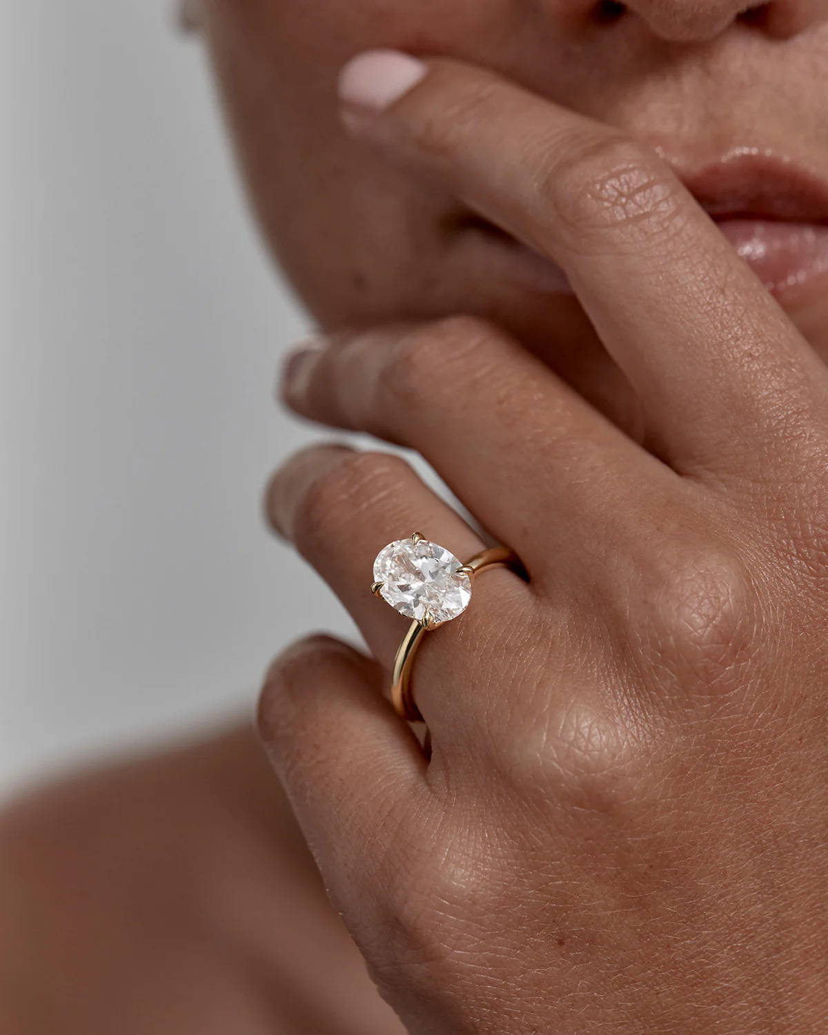 18k Solid Gold Lotus Solitaire Engagement Ring - Oval 1.5ct - Image 6