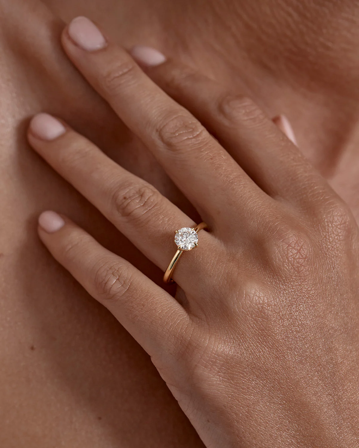 18k Solid Gold Lotus Solitaire Engagement Ring - Round 2.5ct - Image 2