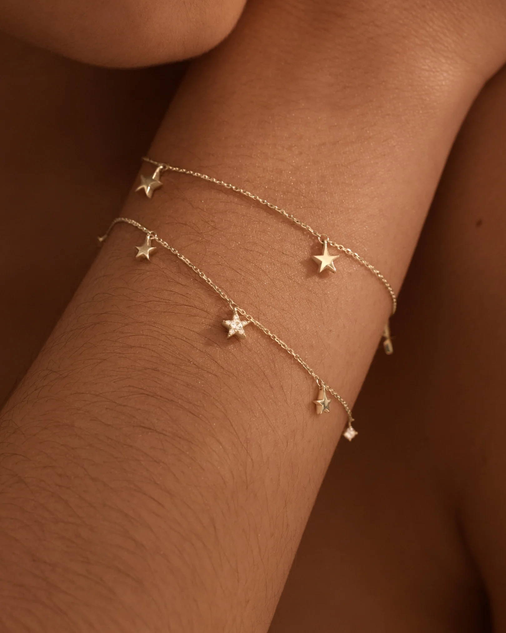 9k Solid Gold Star Bright Bracelet - Image 4