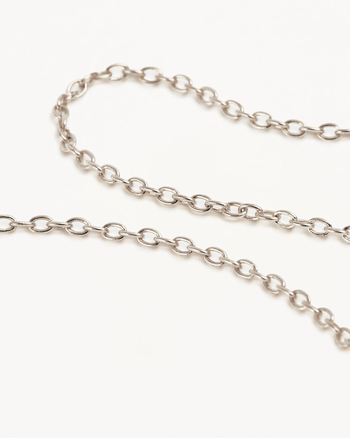 Sterling Silver 18" Fine Rolo Chain Necklace - Image 3