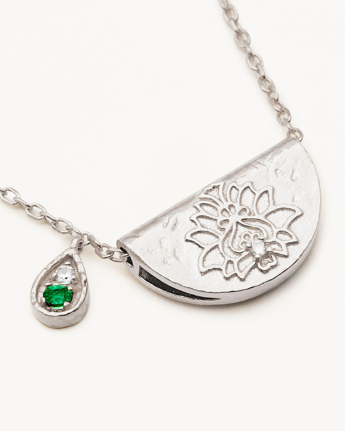 Sterling Silver Lotus Birthstone Necklace - May - Emerald - Image 3